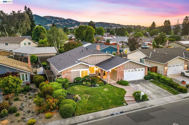 10049 El Dorado Dr, San Ramon, CA 94583