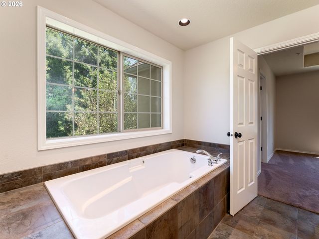 11141 Sw BARBER St, Wilsonville, OR 97070