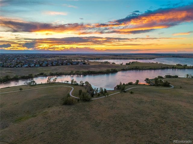 27500 E Lakeview Dr, Aurora, CO 80016