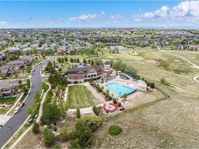 27500 E Lakeview Dr, Aurora, CO 80016