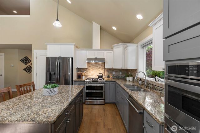 7981 SE MOSSY POND Court, Olalla, WA 98359