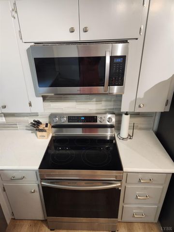 5904 Rhonda Rd, Lynchburg, VA 24502