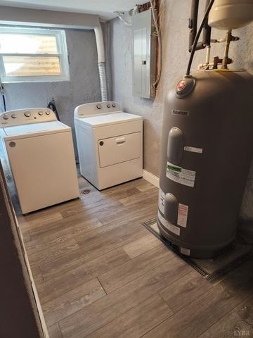 5904 Rhonda Rd, Lynchburg, VA 24502