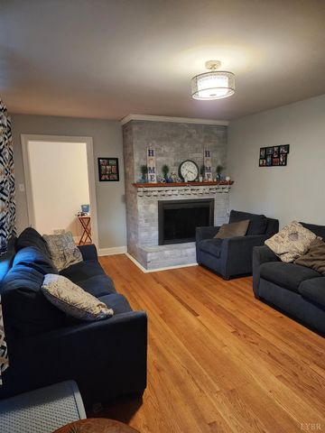 5904 Rhonda Rd, Lynchburg, VA 24502