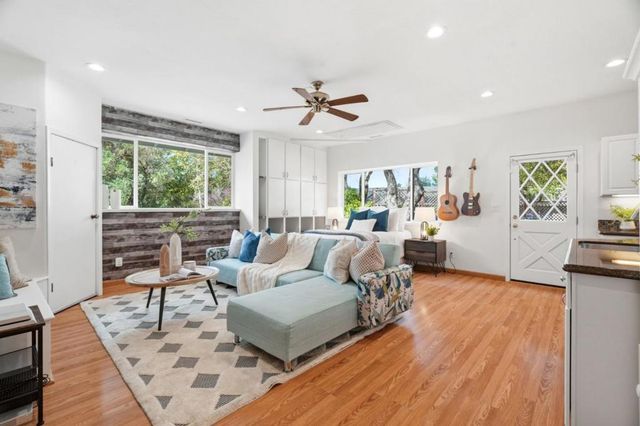 13525 Surrey Lane, Saratoga, CA 95070