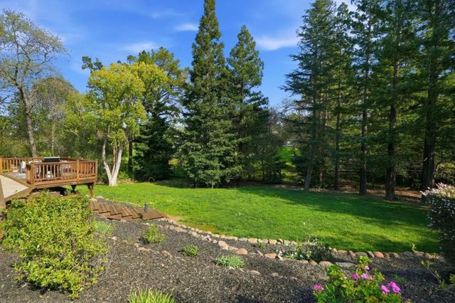 13525 Surrey Lane, Saratoga, CA 95070