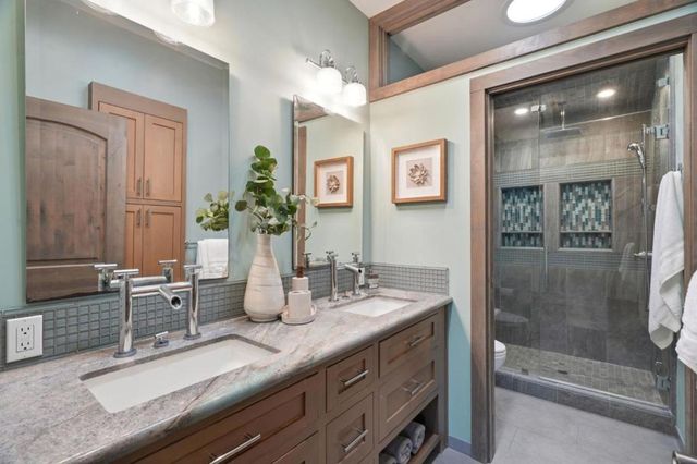 13525 Surrey Lane, Saratoga, CA 95070