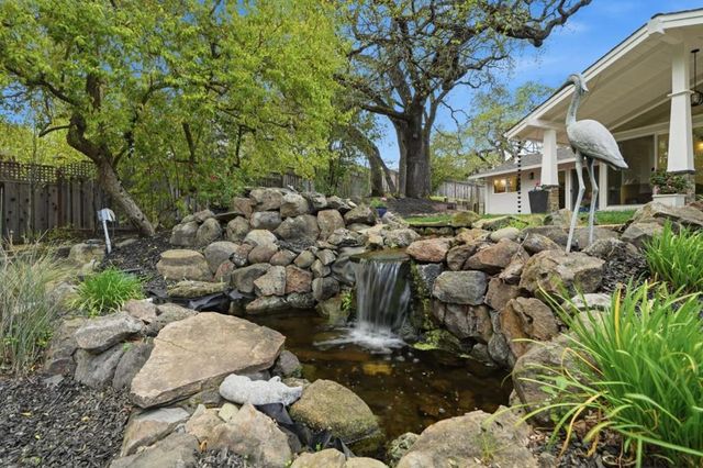 13525 Surrey Lane, Saratoga, CA 95070