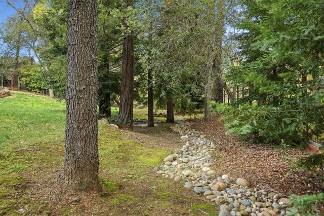13525 Surrey Lane, Saratoga, CA 95070