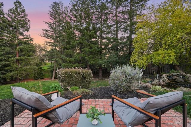 13525 Surrey Lane, Saratoga, CA 95070