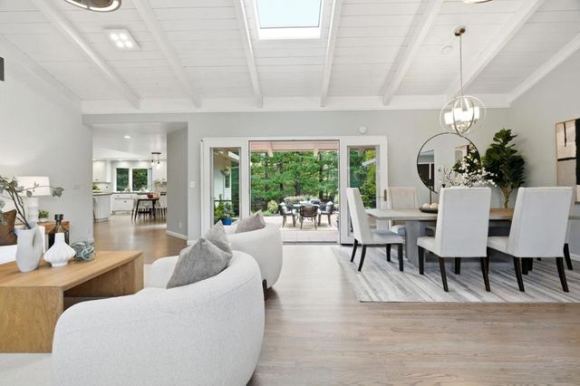 13525 Surrey Lane, Saratoga, CA 95070