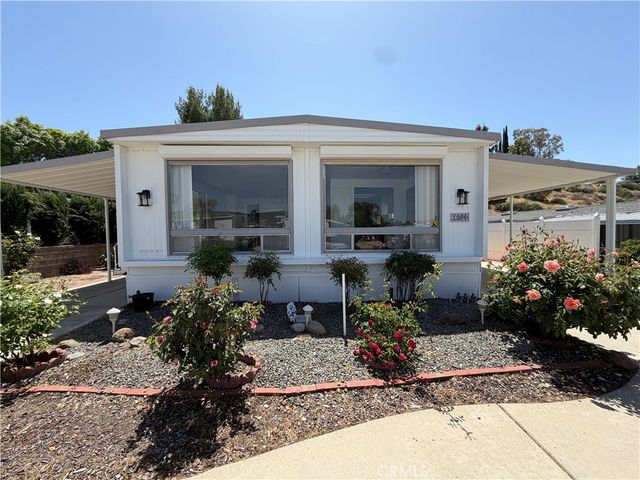 22895 Skylink Drive, Canyon Lake, CA 92587
