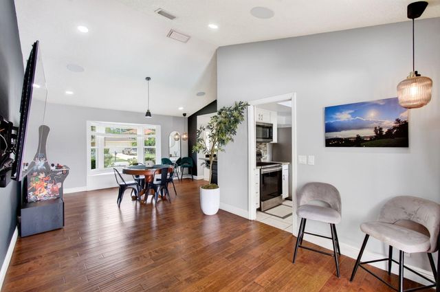 1630 Tamarack Way, Wellington, FL 33414