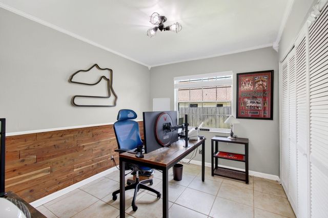 1630 Tamarack Way, Wellington, FL 33414