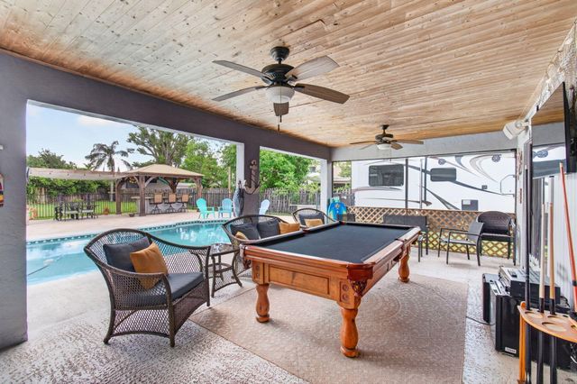 1630 Tamarack Way, Wellington, FL 33414