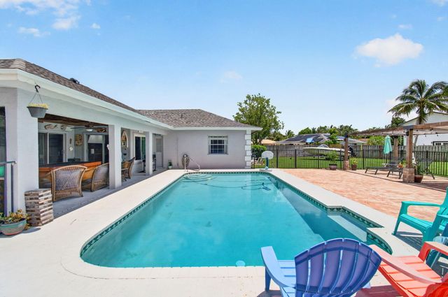 1630 Tamarack Way, Wellington, FL 33414