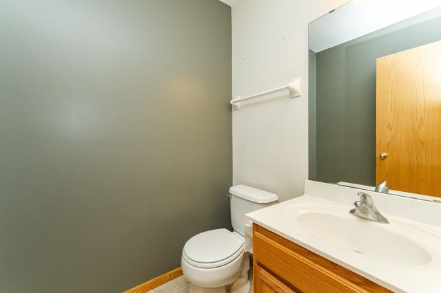 679 Shardlow Place NE, Byron, MN 55920