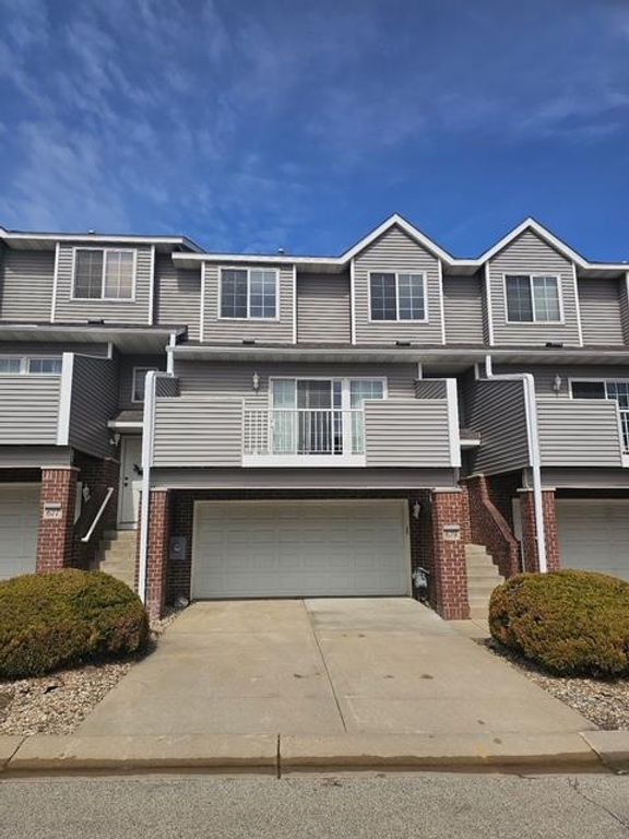 679 Shardlow Place NE, Byron, MN 55920