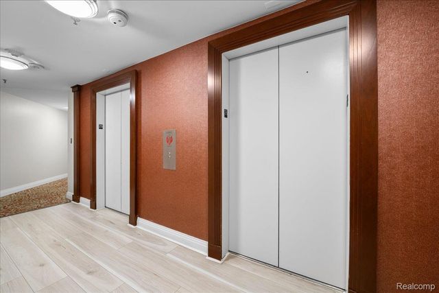 300 Riverfront Drive 26J, Detroit, MI 48226