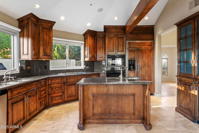 7954 E CLINTON Street, Scottsdale, AZ 85260