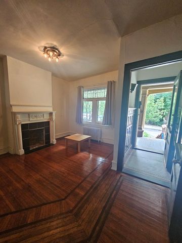 4233 OSAGE AVE, Philadelphia, PA 19104