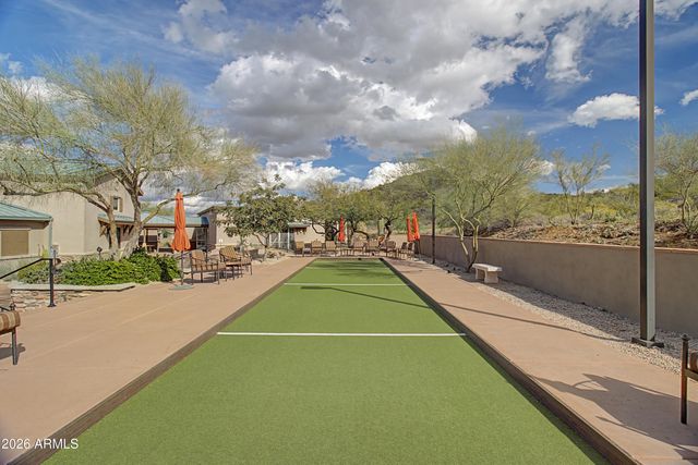 676 W TWIN PEAKS Parkway, San Tan Valley, AZ 85143