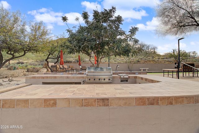 676 W TWIN PEAKS Parkway, San Tan Valley, AZ 85143