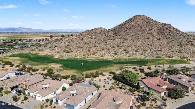 676 W TWIN PEAKS Parkway, San Tan Valley, AZ 85143