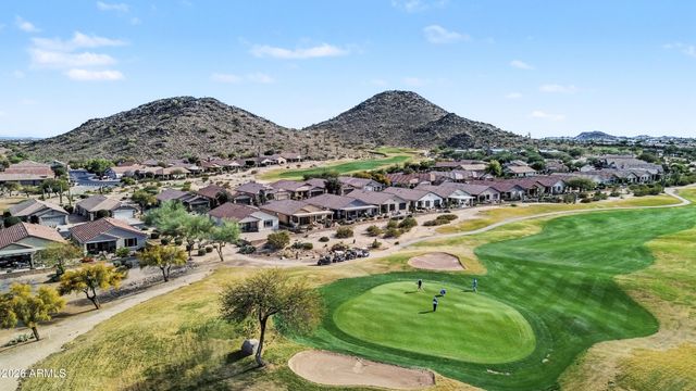 676 W TWIN PEAKS Parkway, San Tan Valley, AZ 85143