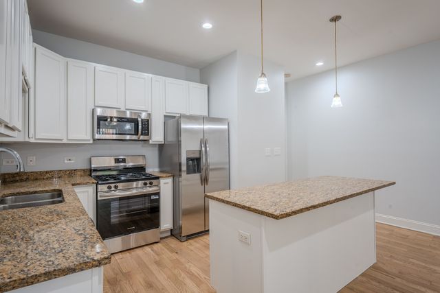 5408 S MICHIGAN Avenue 2s, Chicago, IL 60615