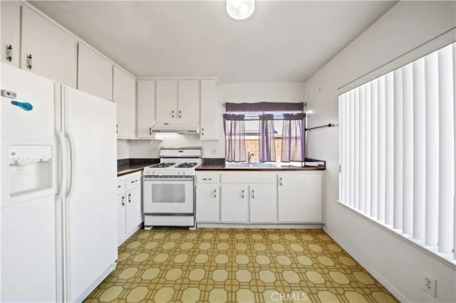 3651 W Avenue K15, Lancaster, CA 93536