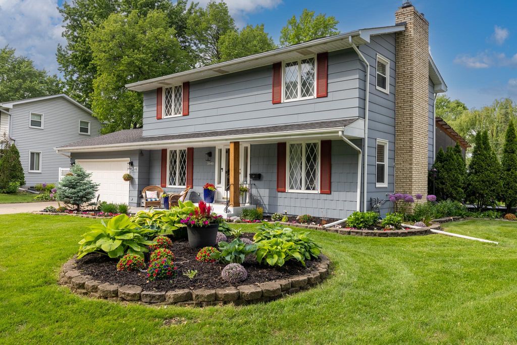 3940 Virginia Avenue N, New Hope, MN 55427