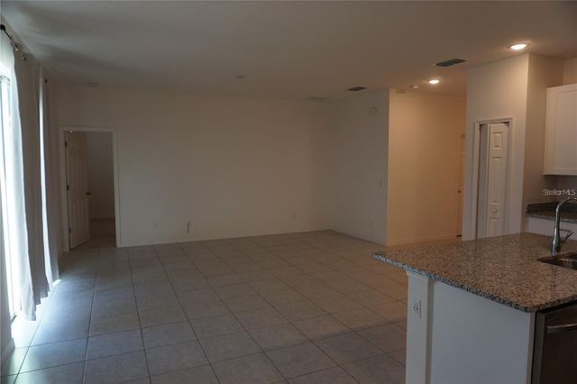 1677 WAY OF PEACE LANE, Mascotte, FL 34753