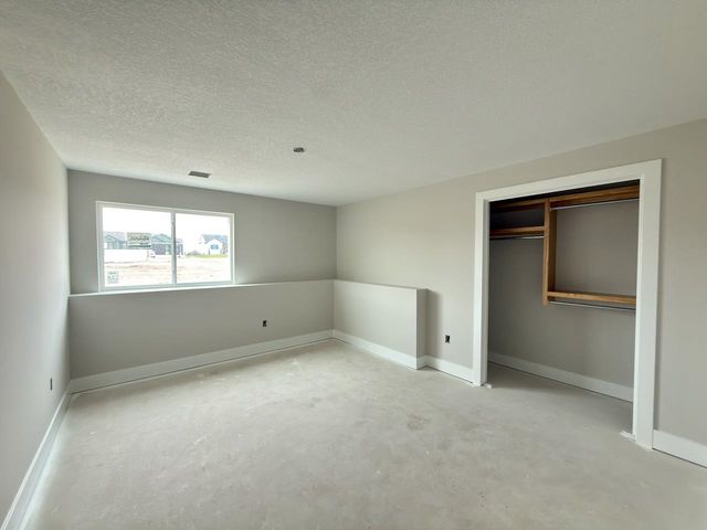 5742 N Edwards Ct., Wichita, KS 67204