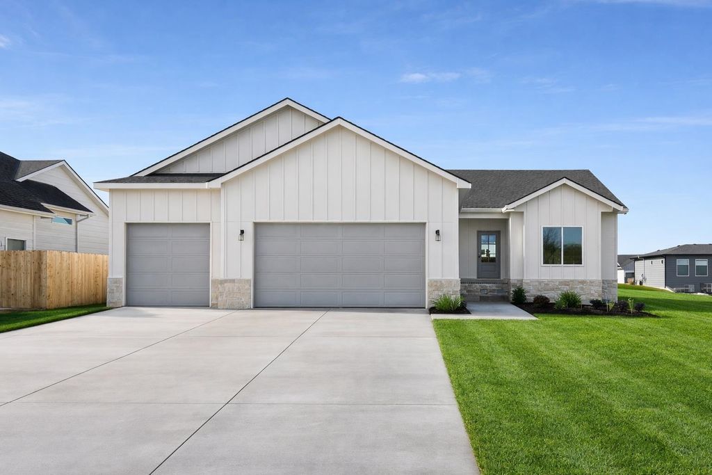 5742 N Edwards Ct., Wichita, KS 67204