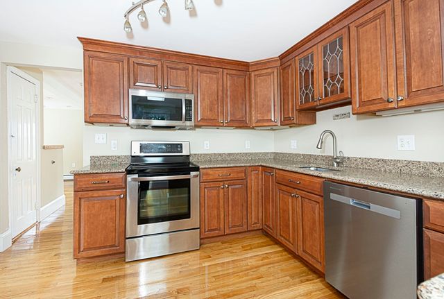 13 Brook Street, Reading, MA 01867