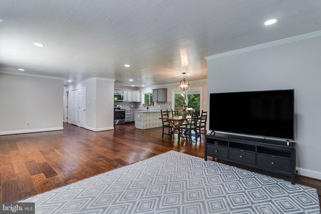 6945 ROSE LN, La Plata, MD 20646