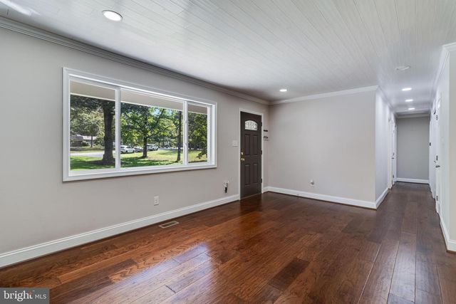 6945 ROSE LN, La Plata, MD 20646