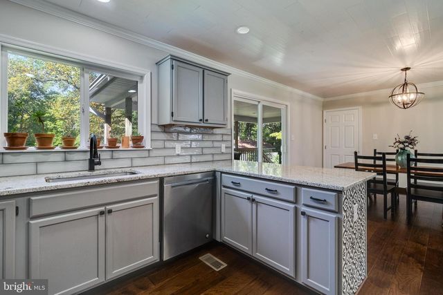 6945 ROSE LN, La Plata, MD 20646