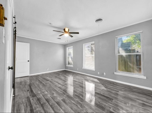 341 Emma Street, Fort Worth, TX 76111