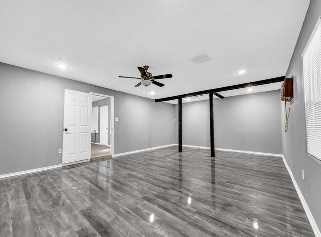 341 Emma Street, Fort Worth, TX 76111