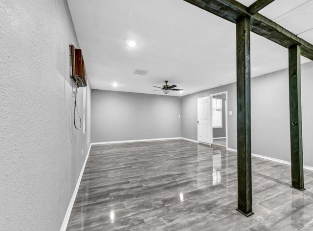 341 Emma Street, Fort Worth, TX 76111
