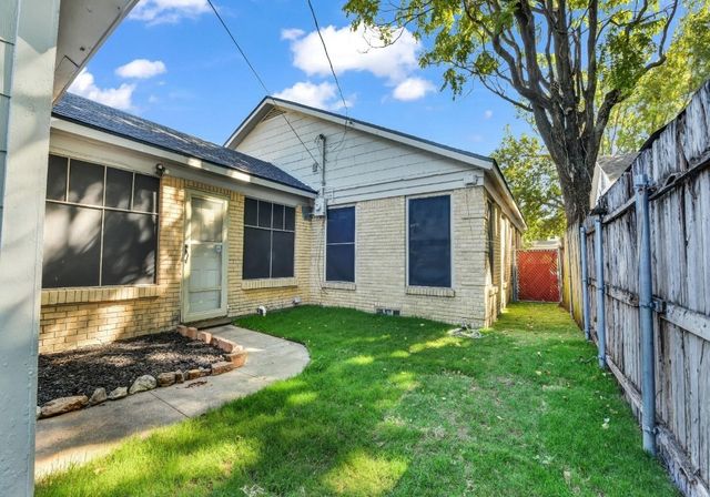 341 Emma Street, Fort Worth, TX 76111