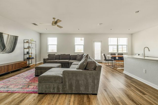 7912 Linnie LN, Austin, TX 78724