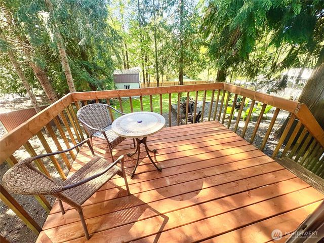 8210 University Point Circle NE, Bremerton, WA 98311