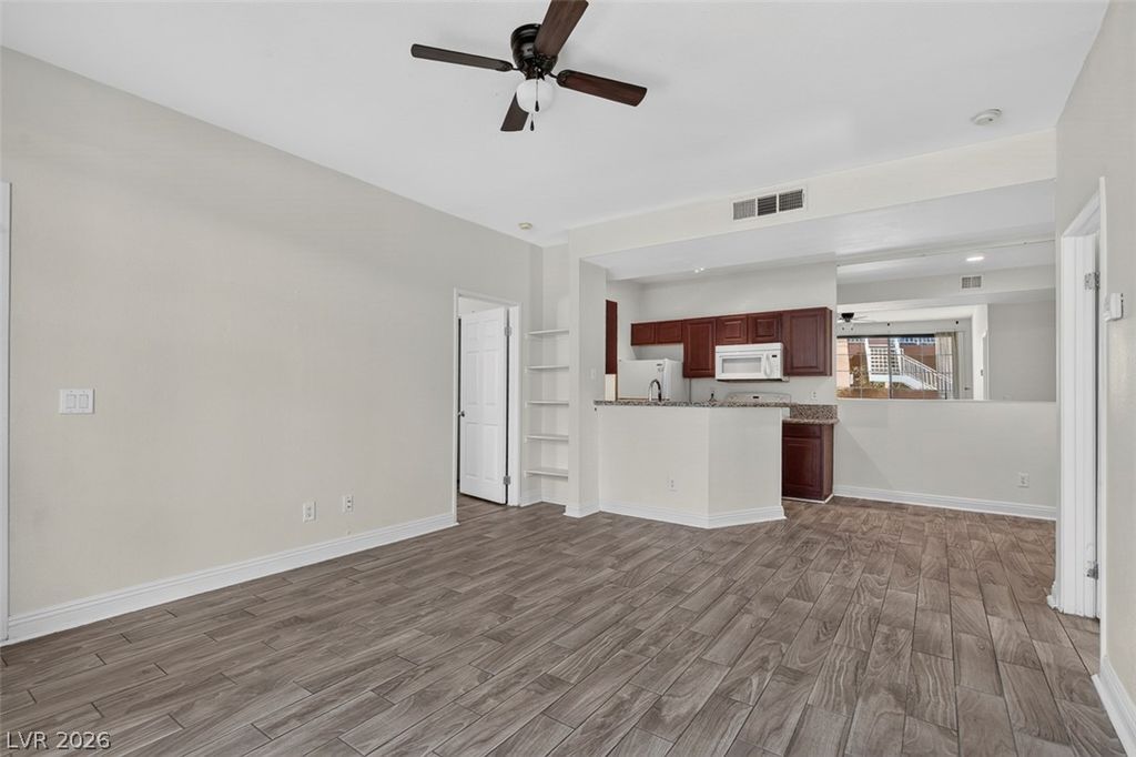 5170 South Jones Boulevard 108, Las Vegas, NV 89118 — photo 4