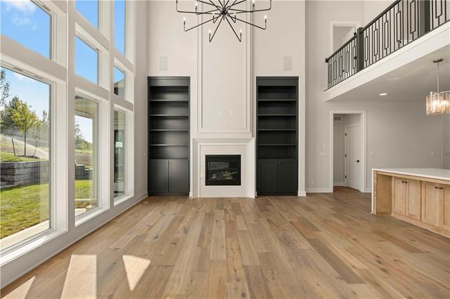 511 Turnbridge Drive, Raymore, MO 64083