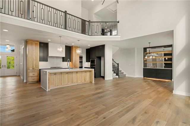 511 Turnbridge Drive, Raymore, MO 64083