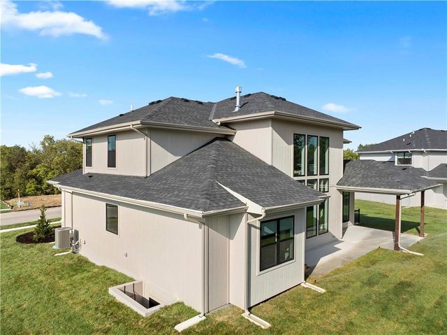 511 Turnbridge Drive, Raymore, MO 64083
