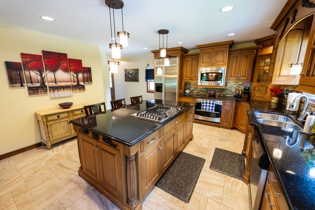 9917 E Bend Road, Burlington, KY 41005